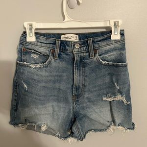 Abercrombie & Fitch High Rise Curve Love 4” Short // size 25/0